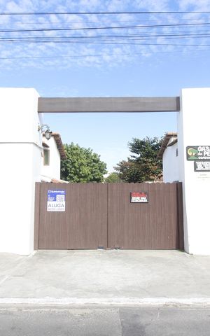 Casa de condomínio para alugar com 84m², 4 quartos e 2 vagasFachada