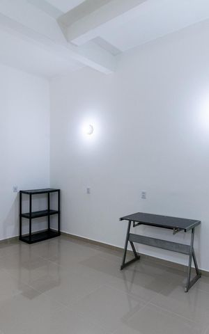 Casa para alugar com 37m², 1 quarto e sem vaga Casa para alugar com 37m², 1 quarto e sem vagaSuíte