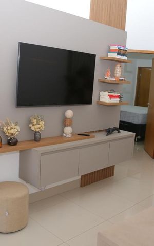 Casa à venda com 160m², 3 quartos e 2 vagas Casa à venda com 160m², 3 quartos e 2 vagasSala