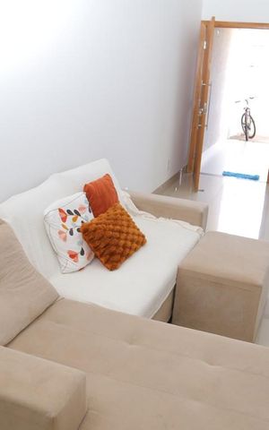 Casa à venda com 160m², 3 quartos e 2 vagas Casa à venda com 160m², 3 quartos e 2 vagasSala