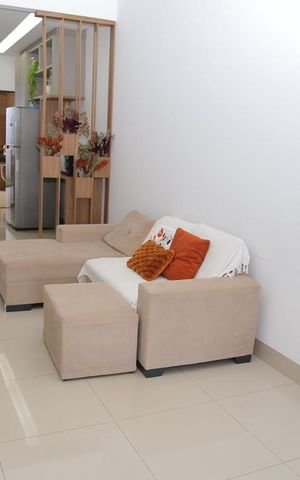 Casa à venda com 160m², 3 quartos e 2 vagas Casa à venda com 160m², 3 quartos e 2 vagasSala