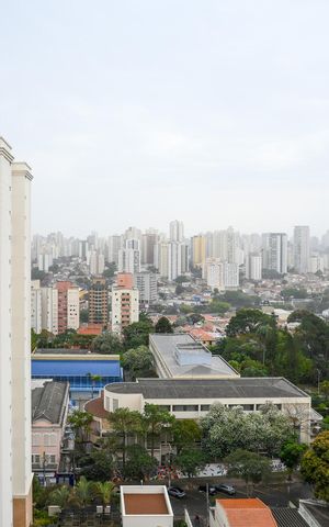 Apartamento à venda com 129m², 3 quartos e 2 vagasVaranda - Vista