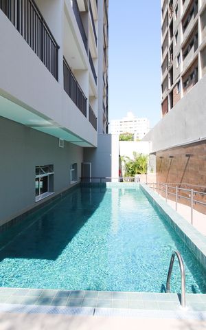 Studio para alugar com 30m², 1 quarto e sem vaga Studio para alugar com 30m², 1 quarto e sem vagaÁrea comum - Piscina