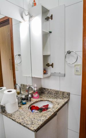 Apartamento para alugar com 124m², 2 quartos e 2 vagas Apartamento para alugar com 124m², 2 quartos e 2 vagasBanheiro da Suíte