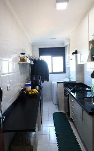 Apartamento à venda com 58m², 2 quartos e 1 vagaCozinha e Área de Serviço