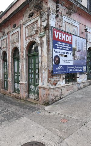 Casa à venda com 378m², 1 quarto e 13 vagasFachada
