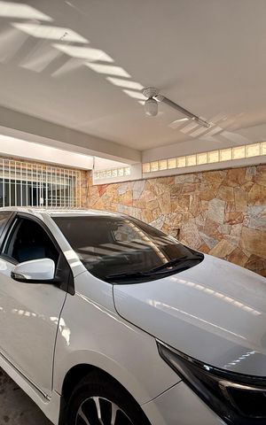Casa à venda com 240m², 3 quartos e 2 vagas Casa à venda com 240m², 3 quartos e 2 vagasGaragem