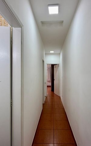 Casa à venda com 240m², 3 quartos e 2 vagas Casa à venda com 240m², 3 quartos e 2 vagasCorredor Quartos
