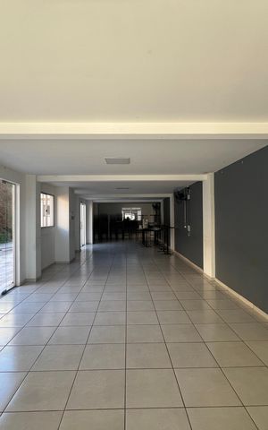 Apartamento à venda com 49m², 2 quartos e 1 vaga Apartamento à venda com 49m², 2 quartos e 1 vagaÁrea comum - Salão de festas