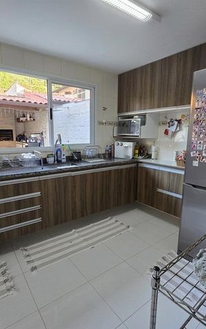 Casa de condomínio à venda com 170m², 3 quartos e 3 vagas Casa de condomínio à venda com 170m², 3 quartos e 3 vagasCozinha
