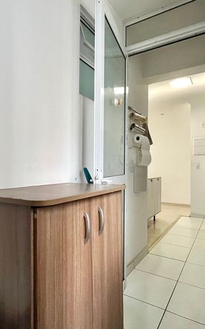 Apartamento à venda com 68m², 3 quartos e 2 vagas Apartamento à venda com 68m², 3 quartos e 2 vagasÁrea de Serviço