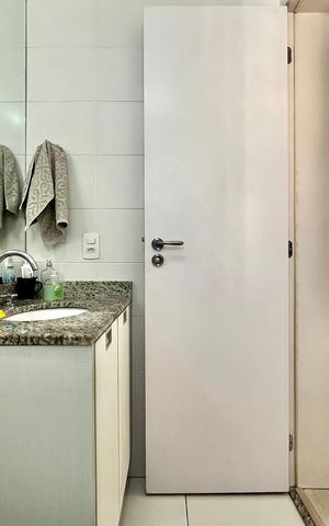 Apartamento à venda com 68m², 3 quartos e 2 vagas Apartamento à venda com 68m², 3 quartos e 2 vagasBanheiro da Suíte