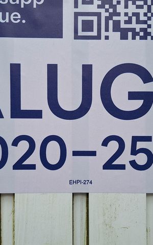 Studio para alugar com 32m², 1 quarto e 1 vaga Studio para alugar com 32m², 1 quarto e 1 vagaPlaca