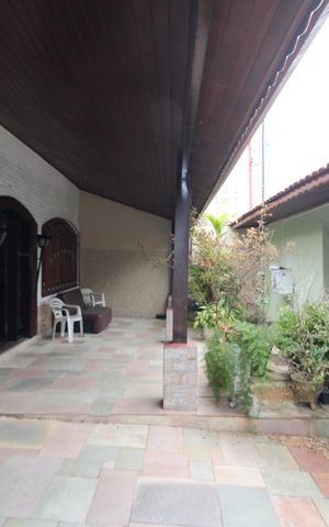 Casa para alugar com 250m², 4 quartos e 4 vagasGaragem