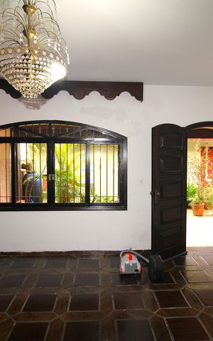 Casa para alugar com 250m², 4 quartos e 4 vagasSala