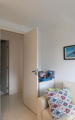 Apartamento para alugar com 193m², 3 quartos e 2 vagasQuarto