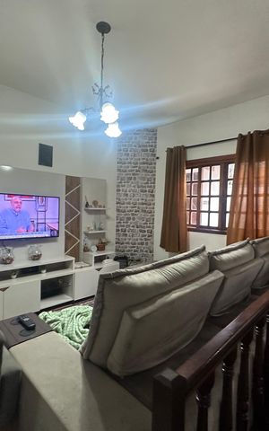 Casa à venda com 210m², 3 quartos e 4 vagas Casa à venda com 210m², 3 quartos e 4 vagasSala