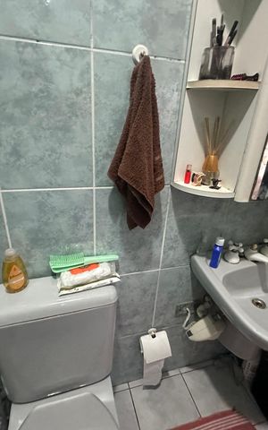 Casa à venda com 210m², 3 quartos e 4 vagas Casa à venda com 210m², 3 quartos e 4 vagasBanheiro da Suíte