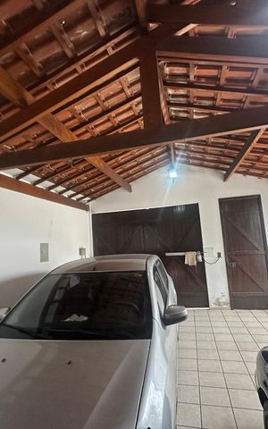 Casa à venda com 210m², 3 quartos e 4 vagas Casa à venda com 210m², 3 quartos e 4 vagasGaragem
