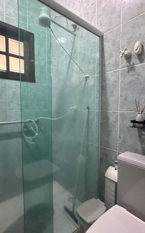 Casa à venda com 210m², 3 quartos e 4 vagas Casa à venda com 210m², 3 quartos e 4 vagasBanheiro 1