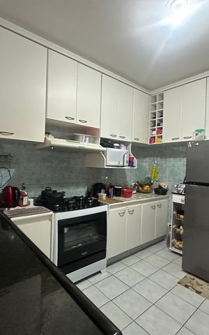 Casa à venda com 210m², 3 quartos e 4 vagas Casa à venda com 210m², 3 quartos e 4 vagasCozinha