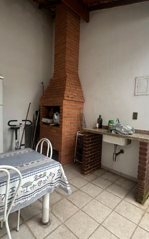 Casa à venda com 210m², 3 quartos e 4 vagas Casa à venda com 210m², 3 quartos e 4 vagasChurrasqueira