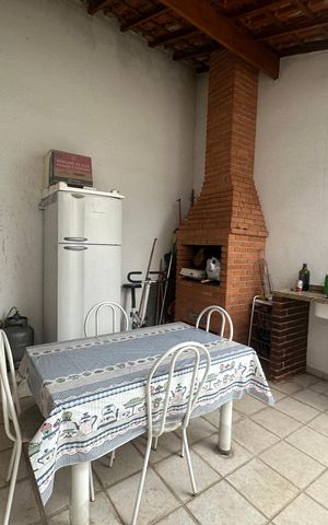 Casa à venda com 210m², 3 quartos e 4 vagas Casa à venda com 210m², 3 quartos e 4 vagasChurrasqueira