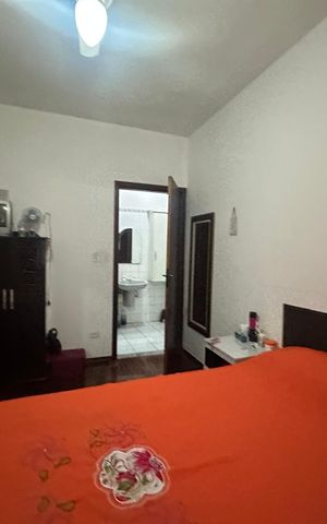 Casa à venda com 210m², 3 quartos e 4 vagas Casa à venda com 210m², 3 quartos e 4 vagasQuarto 2