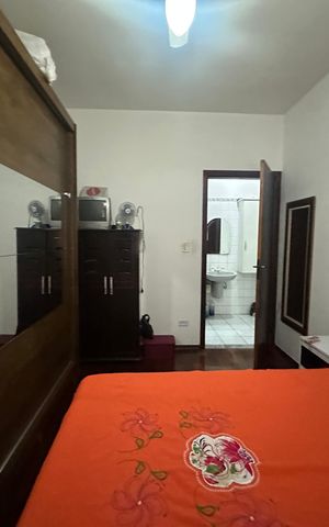 Casa à venda com 210m², 3 quartos e 4 vagas Casa à venda com 210m², 3 quartos e 4 vagasQuarto 2