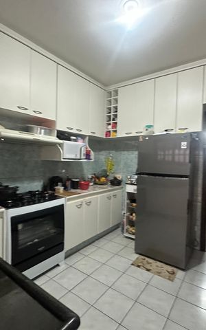 Casa à venda com 210m², 3 quartos e 4 vagas Casa à venda com 210m², 3 quartos e 4 vagasCozinha