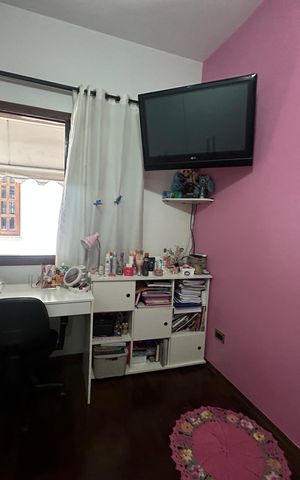 Casa à venda com 210m², 3 quartos e 4 vagas Casa à venda com 210m², 3 quartos e 4 vagasQuarto 1
