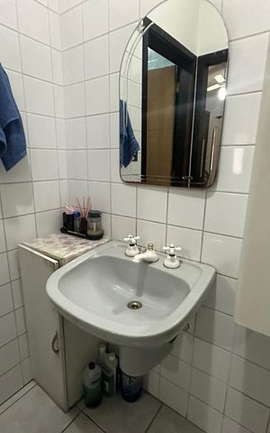 Casa à venda com 210m², 3 quartos e 4 vagas Casa à venda com 210m², 3 quartos e 4 vagasBanheiro 1