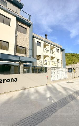 Apartamento para alugar com 55m², 2 quartos e 1 vagaFachada