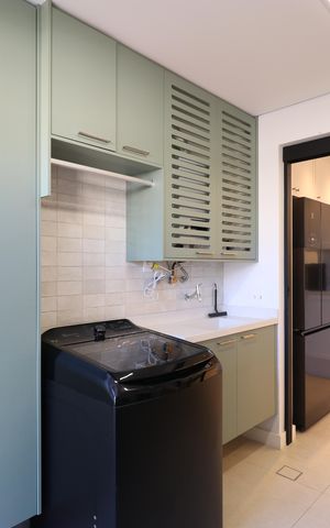 Apartamento à venda com 190m², 4 quartos e 3 vagasCozinha e Área de serviço 