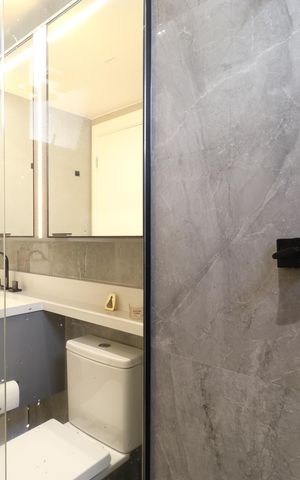 Apartamento à venda com 190m², 4 quartos e 3 vagasBanheiro da Suíte 2