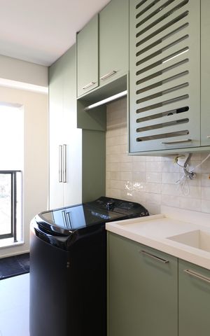 Apartamento à venda com 190m², 4 quartos e 3 vagasCozinha e Área de serviço 