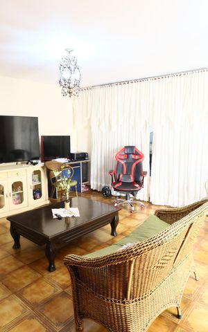 Casa à venda com 168m², 5 quartos e 3 vagasSala