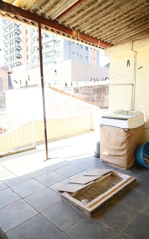 Casa à venda com 168m², 5 quartos e 3 vagasÁrea de Serviço