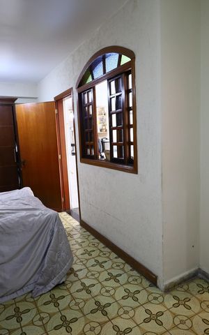Casa à venda com 168m², 5 quartos e 3 vagasSuíte 2