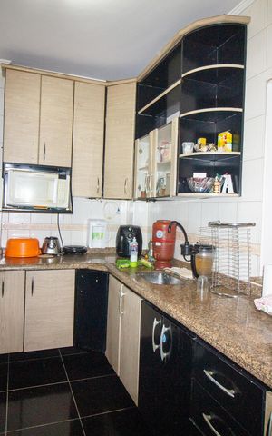 Apartamento à venda com 69m², 3 quartos e 1 vaga Apartamento à venda com 69m², 3 quartos e 1 vagaCozinha