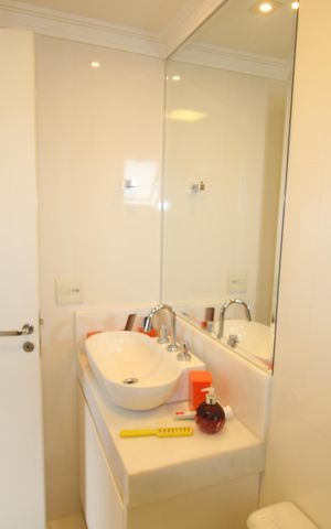 Apartamento à venda com 400m², 3 quartos e 5 vagasQuarto 4 - Banheiro