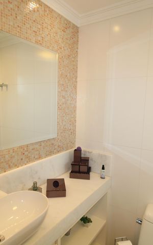 Apartamento à venda com 400m², 3 quartos e 5 vagasQuarto 3 - Banheiro