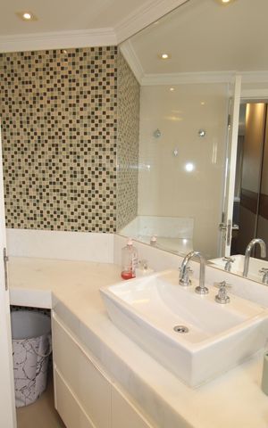 Apartamento à venda com 400m², 3 quartos e 5 vagasQuarto 1 - Banheiro