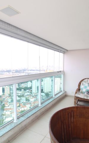 Apartamento à venda com 400m², 3 quartos e 5 vagasQuarto 1 - Varanda
