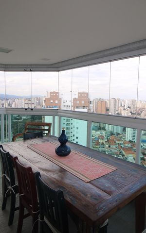 Apartamento à venda com 400m², 3 quartos e 5 vagasVaranda