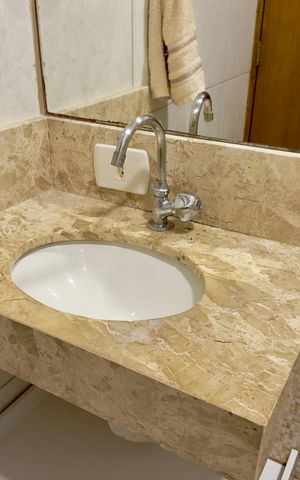 Casa de condomínio para alugar com 45m², 2 quartos e sem vaga Casa de condomínio para alugar com 45m², 2 quartos e sem vagaBanheiro