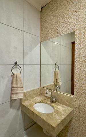 Casa de condomínio para alugar com 45m², 2 quartos e sem vaga Casa de condomínio para alugar com 45m², 2 quartos e sem vagaBanheiro