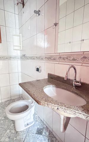 Casa para alugar com 80m², 2 quartos e 2 vagas