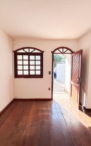 Casa para alugar com 80m², 2 quartos e 2 vagas