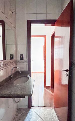 Casa para alugar com 80m², 2 quartos e 2 vagas